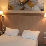 Hotel Logis Lhotel Restaurant Antony Le Buisson Verrieres-le-Buisson