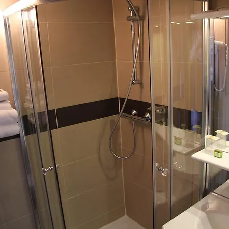 Logis Lhotel Restaurant Antony Le Buisson 3* 维伊尔勒比松