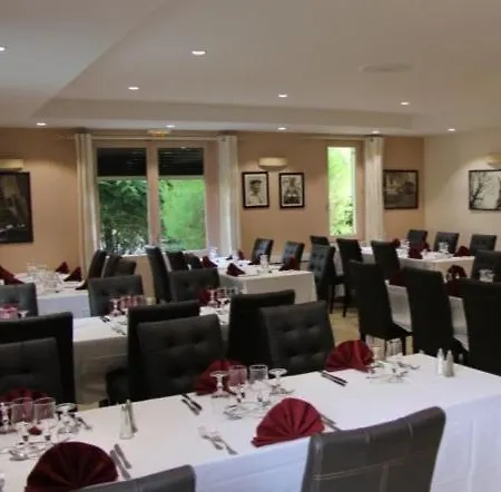 Hotel Logis Lhotel Restaurant Antony Le Buisson