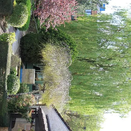 Hotel Logis Lhotel Restaurant Antony Le Buisson 3*