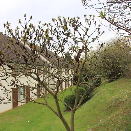 Hotel Logis Lhotel Restaurant Antony Le Buisson 3*